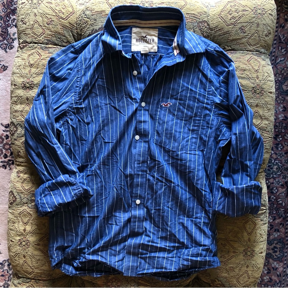 Hollister Men's Button-Down Shirt XL *runs small* Blue White Stripe